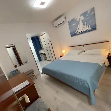 Apartmens And Madunic V Pensjonat Split