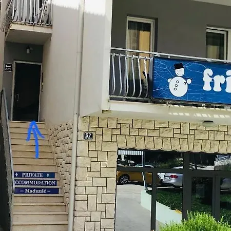 Maison d'hôtes Apartmens And Madunic V