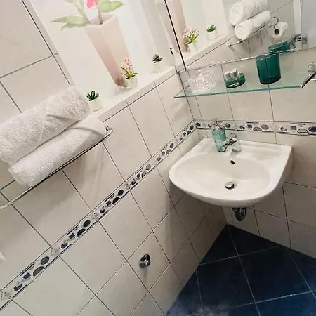 Apartmens And Madunic V 3*