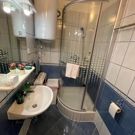 Apartmens And Madunic V